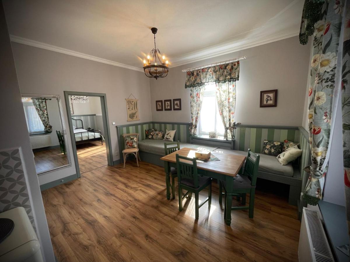 Český Krumlov Tgm Apartments מראה חיצוני תמונה